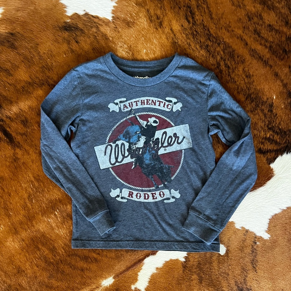 Wrangler long Sleeve Bull Riding Tee size youth medium